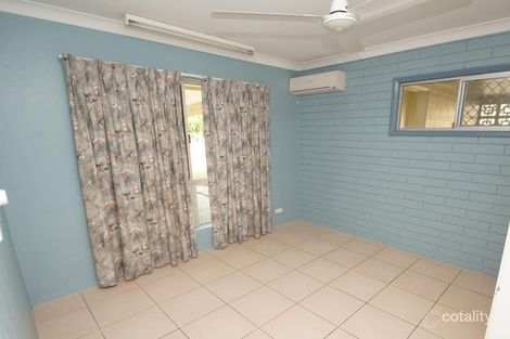 Property photo of 13 Wilcox Close Manoora QLD 4870