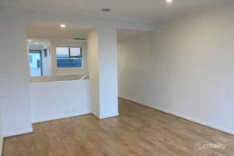 Property photo of 6 Camera Walk Coburg North VIC 3058