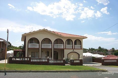 8 Darroch St, Beaconsfield, WA 6162