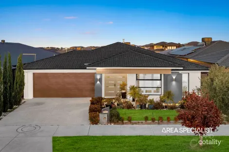 17 Picnic Ave, Clyde North, VIC 3978