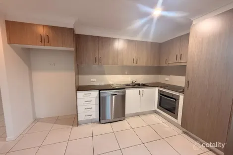 Property photo of 2/28 Esperance Avenue Blacks Beach QLD 4740