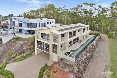 Property photo of 26 Chevron Rise Highland Park QLD 4211