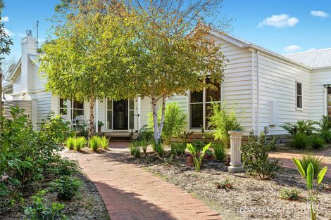 8a Earimil Dr, Mount Eliza, VIC 3930