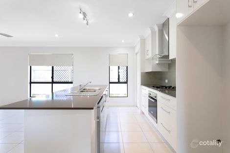 Property photo of 25 Phoenix Crescent Rural View QLD 4740