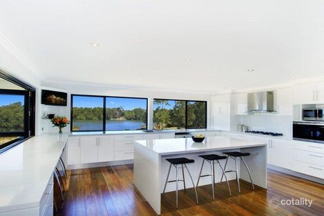 Property photo of 9 Lake Parade East Corrimal NSW 2518