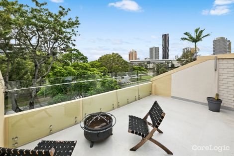 Property photo of 7/2 T E Peters Drive Broadbeach Waters QLD 4218