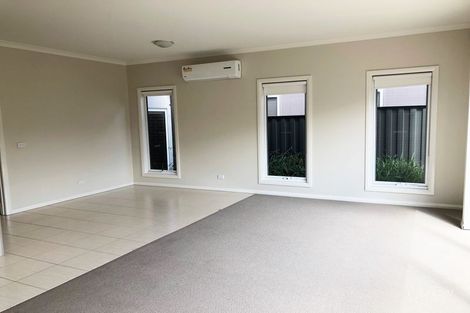 Property photo of 97 Havana Parade Pakenham VIC 3810