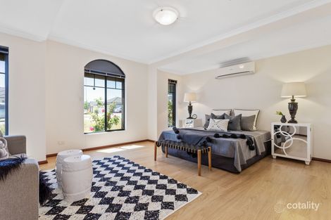 40 Barfield Rd, Hammond Park, WA 6164