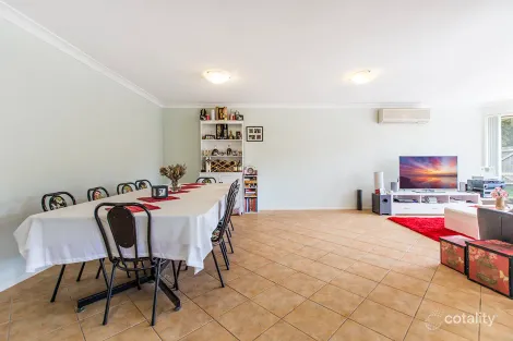 Property photo of 1 Alpena Close Carindale QLD 4152