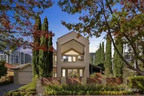 Property photo of 12 Wunderlich Street Gungahlin ACT 2912
