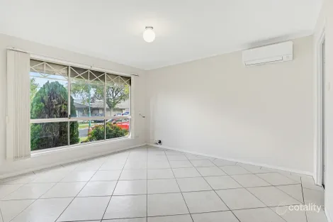 Property photo of 6 Ormiston Avenue West Hoxton NSW 2171