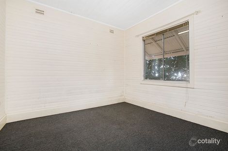 Property photo of 40 Universal Street Eastlakes NSW 2018