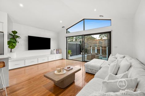 Property photo of 10 Rove Lane Doreen VIC 3754