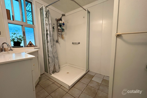 Property photo of 43 Chermside Road Eastern Heights QLD 4305