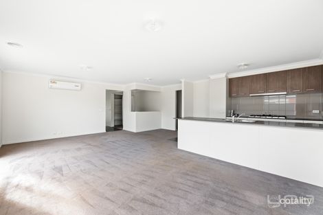 Property photo of 34 Gateau Drive Werribee VIC 3030