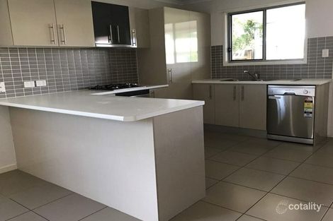 Property photo of 8/15-17 Roberts Street Emerald QLD 4720