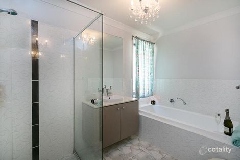 Property photo of 4 Seacres Close Wadalba NSW 2259