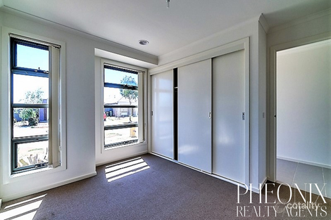 Property photo of 2 Romek Way Truganina VIC 3029