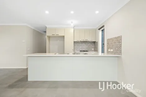 Property photo of 120 Primrose Avenue Officer VIC 3809