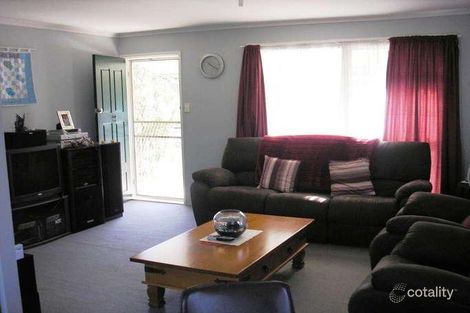 Property photo of 9 Saunders Street Flinders View QLD 4305