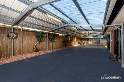 Property photo of 7 Yunupingu Court Mill Park VIC 3082