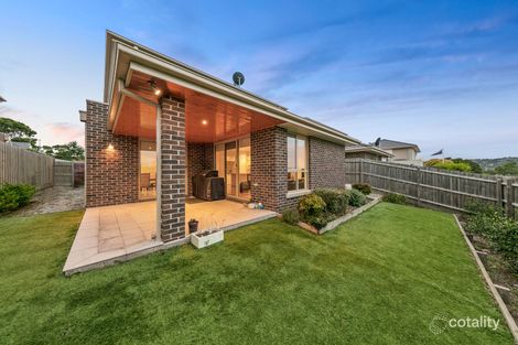 Property photo of 10/14 Avard Court Berwick VIC 3806