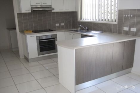 Property photo of 13/5 Cotterell Road Kallangur QLD 4503