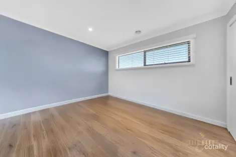 Property photo of 40 Obsidian Avenue Tarneit VIC 3029
