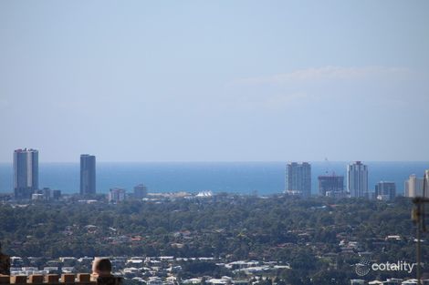 Property photo of 8 Chevron Rise Highland Park QLD 4211