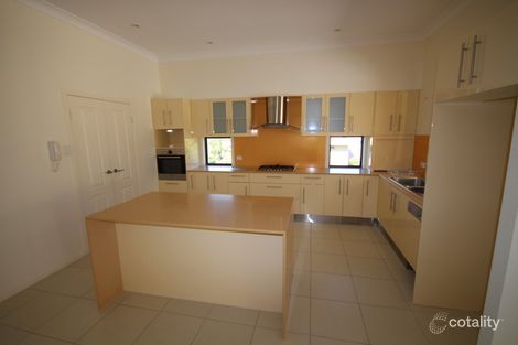 Property photo of 8 Chevron Rise Highland Park QLD 4211