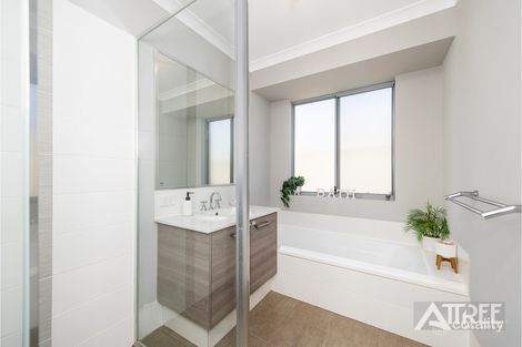 Property photo of 3 Medawar Loop Piara Waters WA 6112