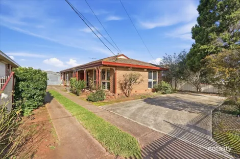 79 Grace St, Melton South, VIC 3338