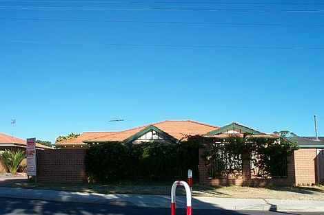 Property photo of 70 Wilfred Road Thornlie WA 6108