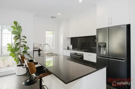 Property photo of 16A Kutcharo Crescent Joondalup WA 6027