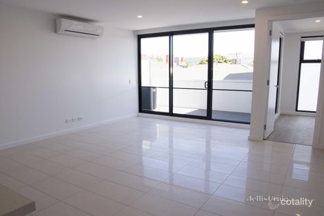 Property photo of 16/33 Queens Avenue Doncaster VIC 3108