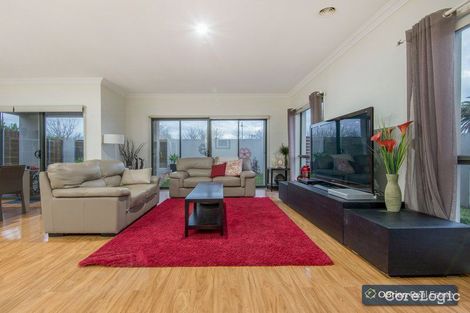 Property photo of 8 Meridian Circuit Berwick VIC 3806