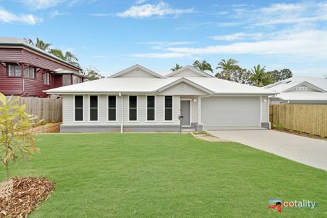 38 Bay St, Redland Bay, QLD 4165