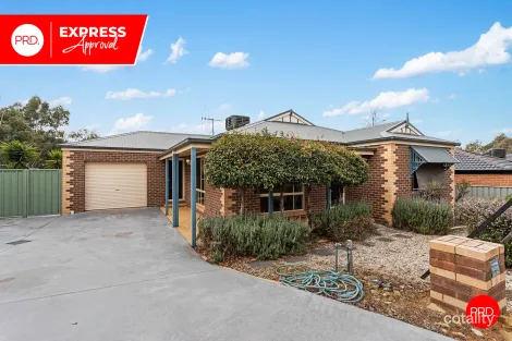 3 Poorinda Cres, Kangaroo Flat, VIC 3555