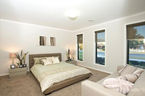 Property photo of 51 Tilden Rise Cranbourne North VIC 3977