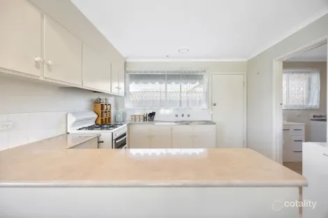 Property photo of 3/86 Marie Crescent Wendouree VIC 3355