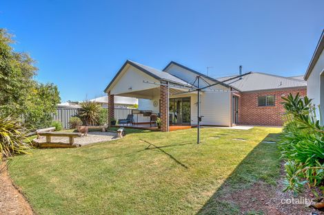 Property photo of 3 Monash Drive Porepunkah VIC 3740