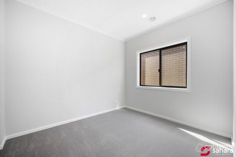 29 Slinky St, Deanside, VIC 3336