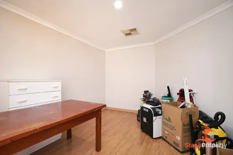 Property photo of 32 Yarrow Drive Bennett Springs WA 6063