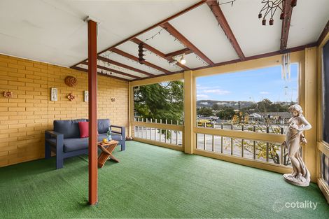 Property photo of 216 Avoca Drive Green Point NSW 2251