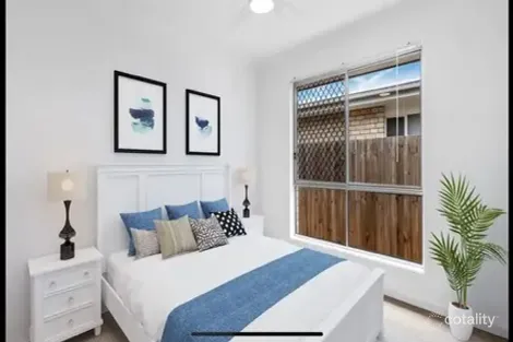 Property photo of 52 Splendour Circuit Yarrabilba QLD 4207