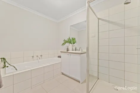 Property photo of 37 Spriggs Drive Croydon VIC 3136
