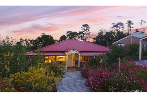 24 Baringa Rd, Croydon North, VIC 3136