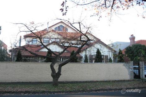 Property photo of 24 Oak Grove Brighton VIC 3186