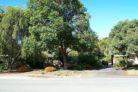 122 Paramatta Rd, Doubleview, WA 6018