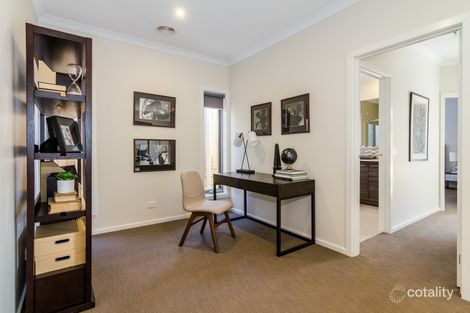 Property photo of 5 Walker Way Berwick VIC 3806